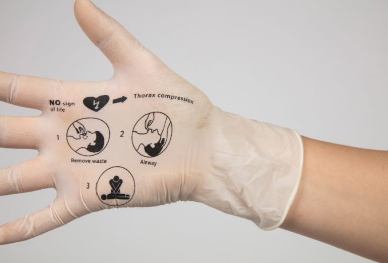 FIRST AID GLOVES Prototypes for Humanity